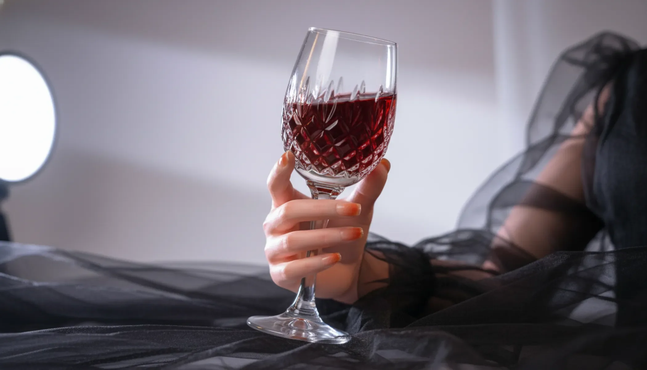 shedoll realistic articulated finger bones show 30.webp